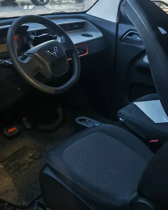 2022 LingBox uni BEV 11.52KWH,autocango,china used car exporter,china ev exporter,chinese used car exporter,chinese used ev exporter