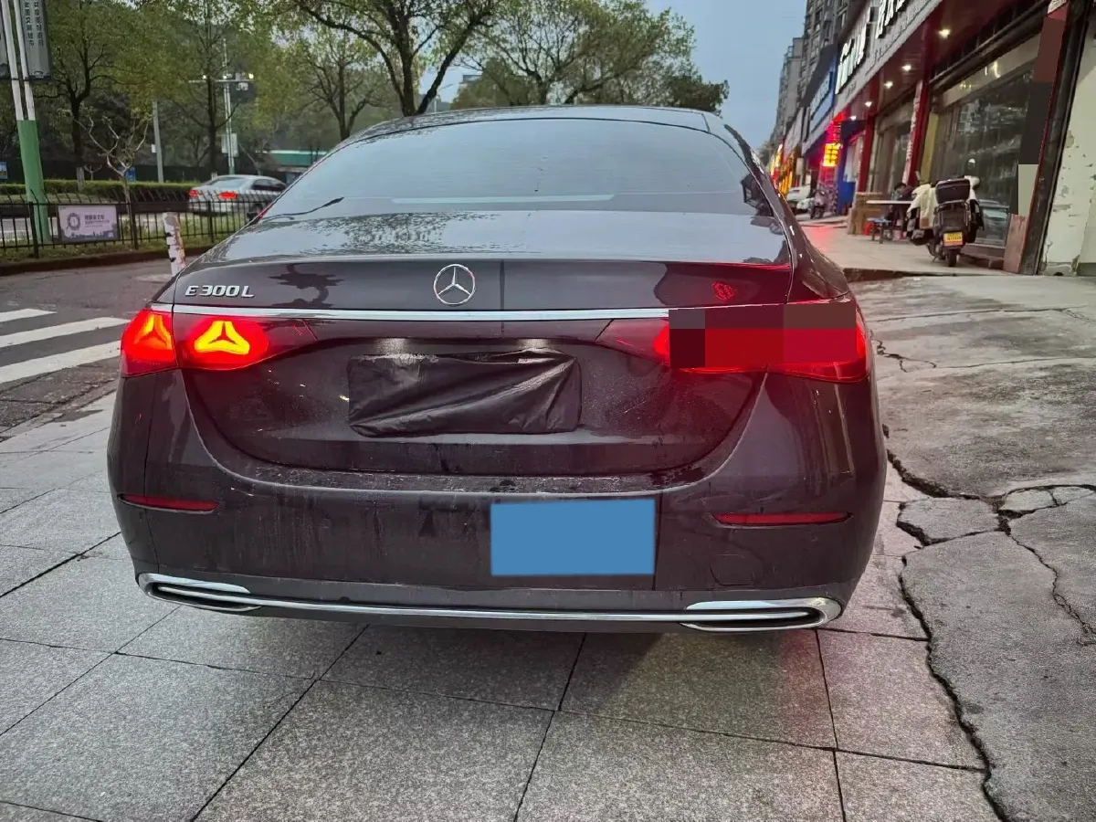 2025 Mercedes-Benz E Class 2.0T 258HP L4 9AT,autocango,china used car exporter,china ev exporter,chinese used car exporter,chinese used ev exporter