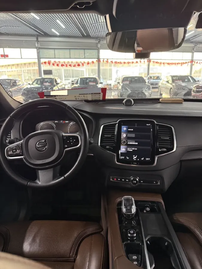 2022 Volvo XC90 2.0T 299HP L4 8AT,autocango,china used car exporter,china ev exporter,chinese used car exporter,chinese used ev exporter