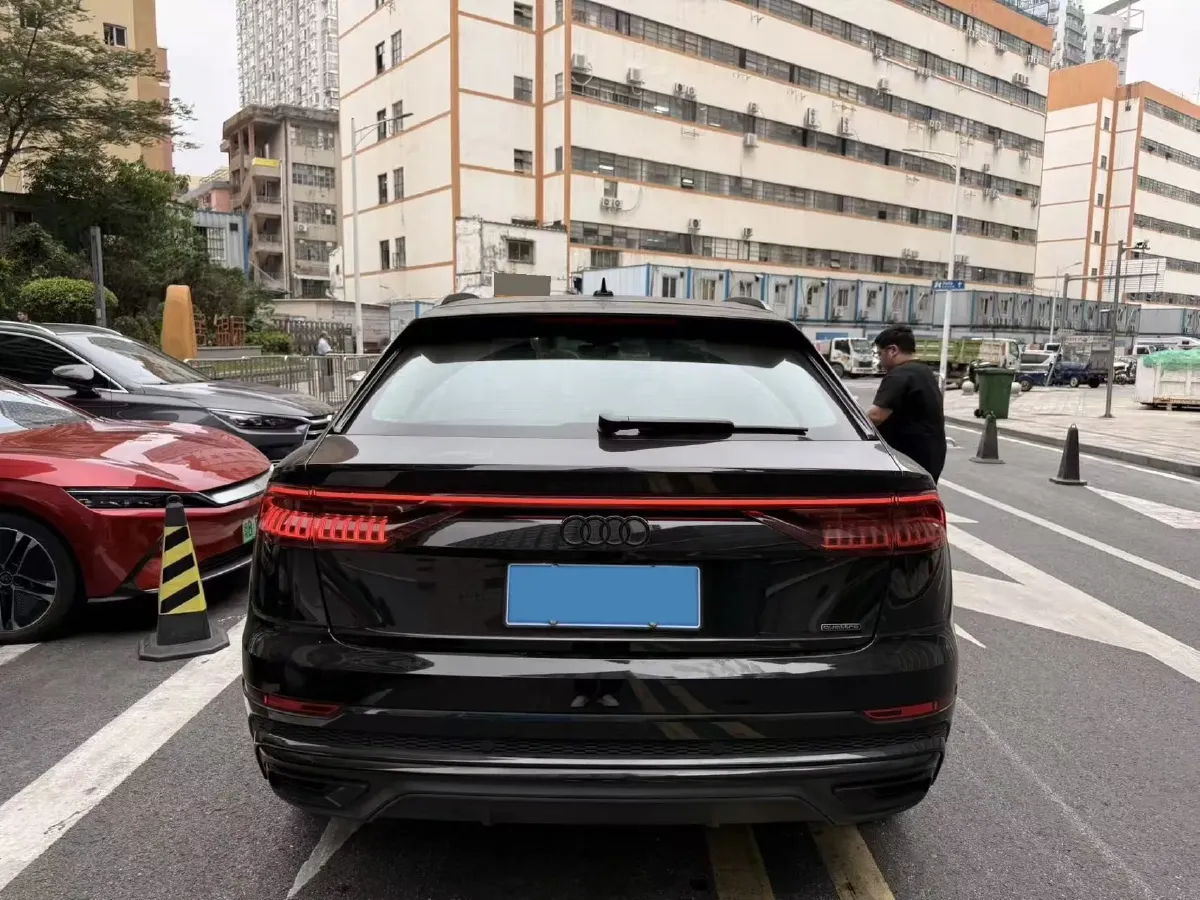 2024 Audi Q8 3.0T 340HP V6 8AT,autocango,china used car exporter,china ev exporter,chinese used car exporter,chinese used ev exporter