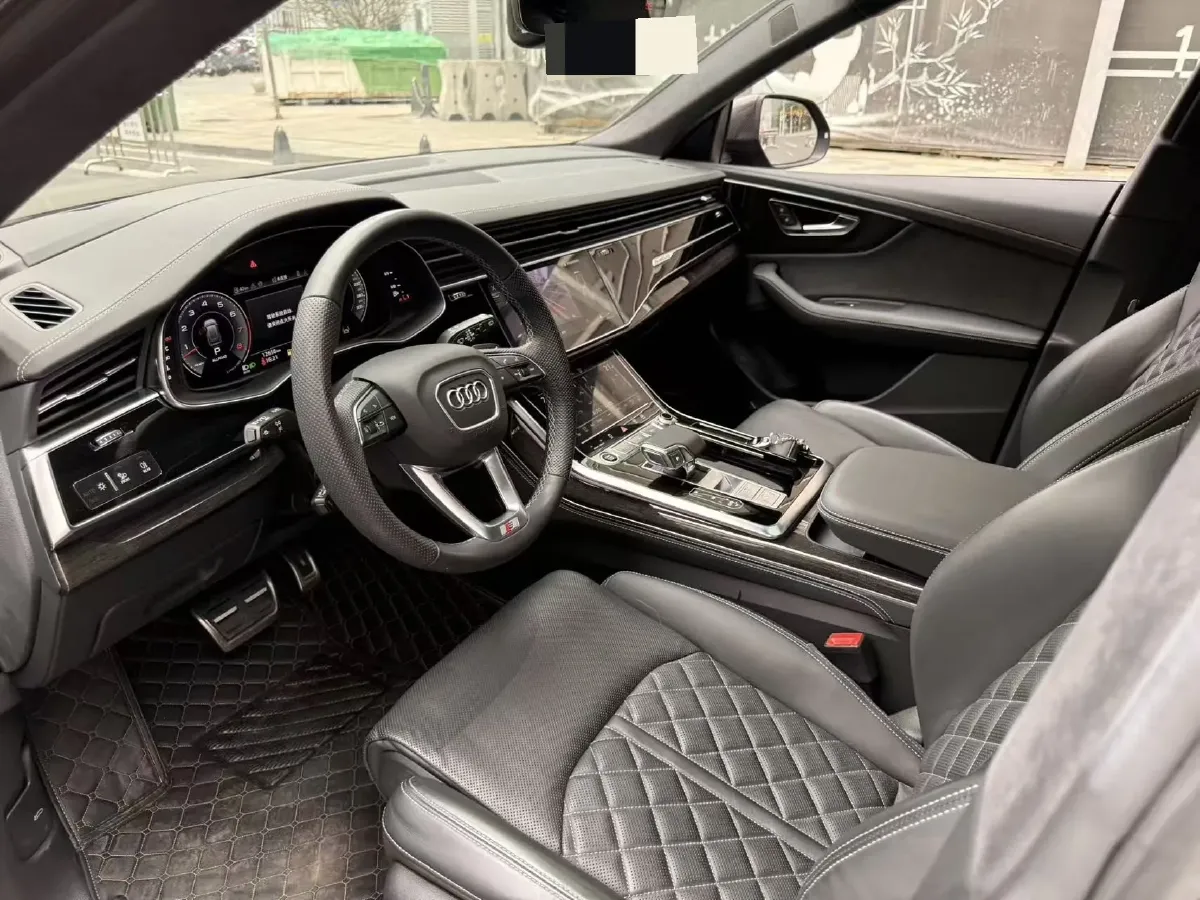 2024 Audi Q8 3.0T 340HP V6 8AT,autocango,china used car exporter,china ev exporter,chinese used car exporter,chinese used ev exporter