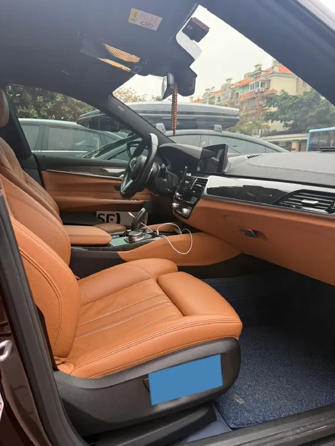 2020 BMW 6 Series GT 2.0T 258HP L4 8AT,autocango,china used car exporter,china ev exporter,chinese used car exporter,chinese used ev exporter