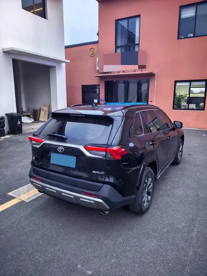 2024 Toyota RAV4 2.0L 171HP L4 CVT,autocango,china used car exporter,china ev exporter,chinese used car exporter,chinese used ev exporter