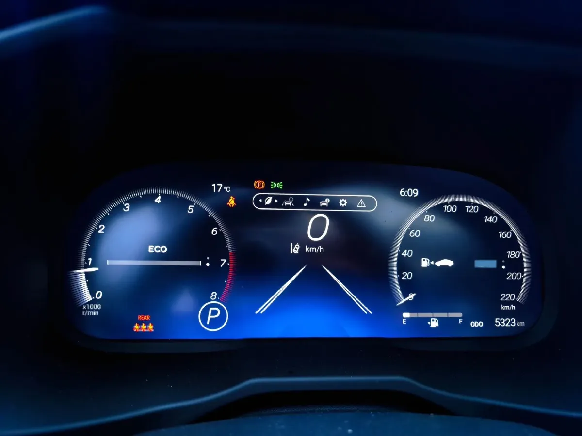 2024 Toyota RAV4 2.0L 171HP L4 CVT,autocango,china used car exporter,china ev exporter,chinese used car exporter,chinese used ev exporter