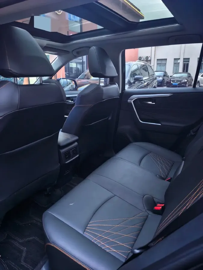 2024 Toyota RAV4 2.0L 171HP L4 CVT,autocango,china used car exporter,china ev exporter,chinese used car exporter,chinese used ev exporter