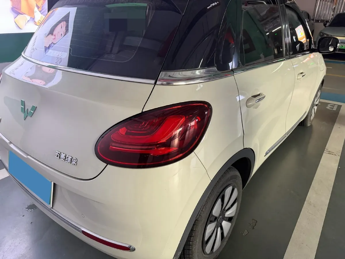 2023 WuLing BinGuo BEV 31.9KWH,autocango,china used car exporter,china ev exporter,chinese used car exporter,chinese used ev exporter