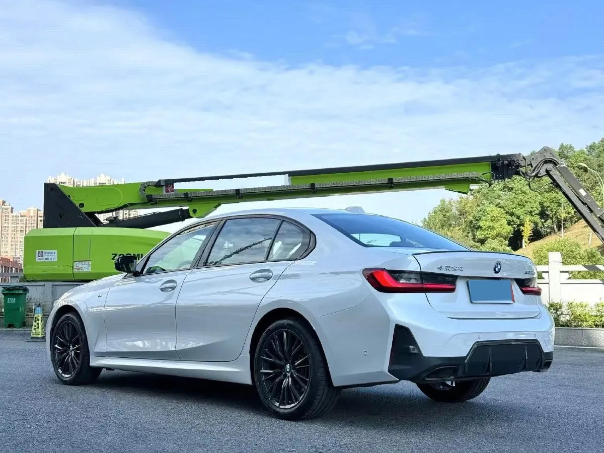 2024 BMW 3 Series 2.0T 184HP L4 8AT,autocango,china used car exporter,china ev exporter,chinese used car exporter,chinese used ev exporter