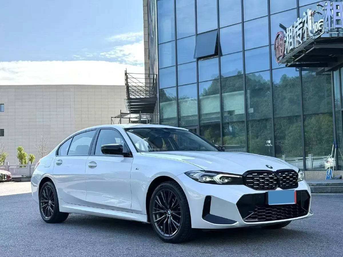 2024 BMW 3 Series 2.0T 184HP L4 8AT,autocango,china used car exporter,china ev exporter,chinese used car exporter,chinese used ev exporter