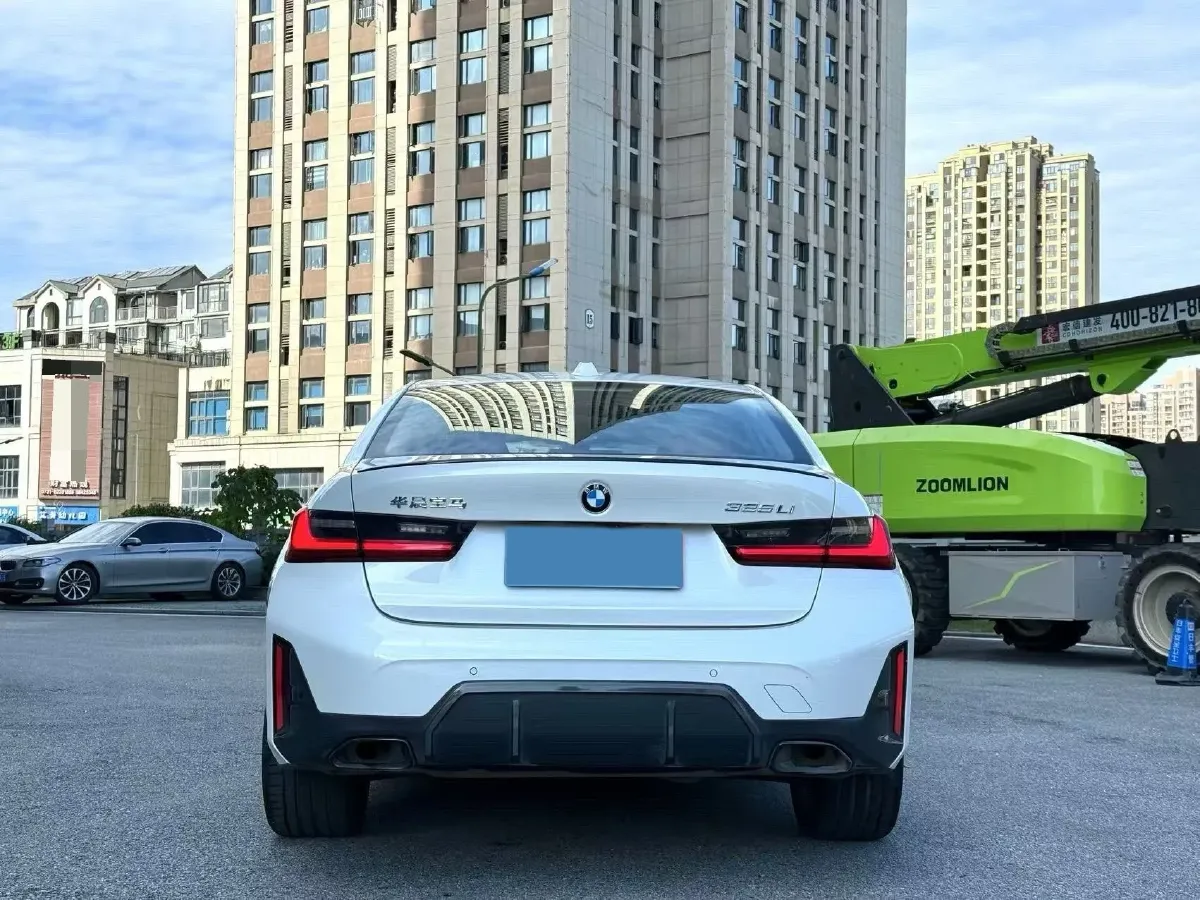 2024 BMW 3 Series 2.0T 184HP L4 8AT,autocango,china used car exporter,china ev exporter,chinese used car exporter,chinese used ev exporter