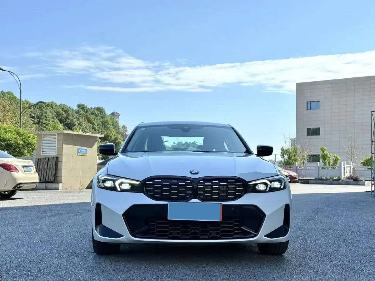 2024 BMW 3 Series 2.0T 184HP L4 8AT,autocango,china used car exporter,china ev exporter,chinese used car exporter,chinese used ev exporter