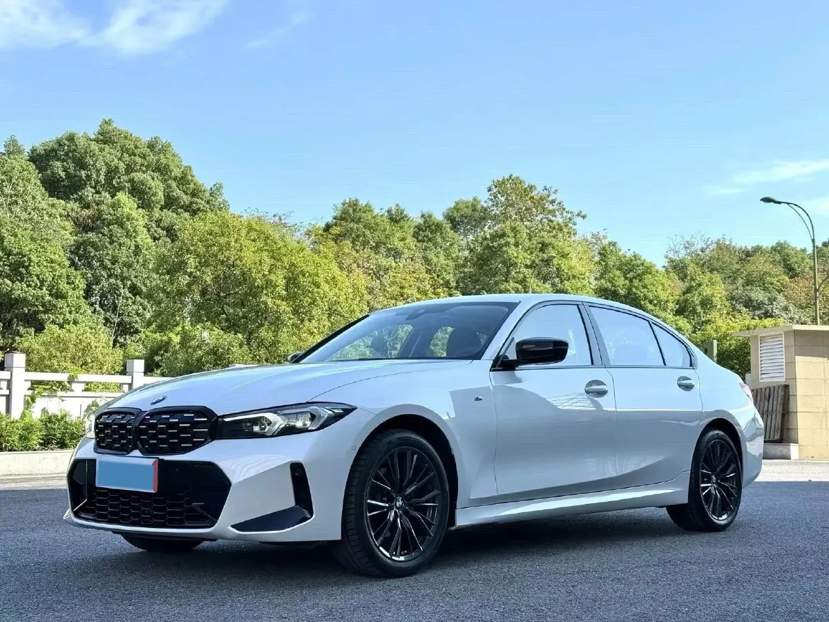 2024 BMW 3 Series 2.0T 184HP L4 8AT,autocango,china used car exporter,china ev exporter,chinese used car exporter,chinese used ev exporter