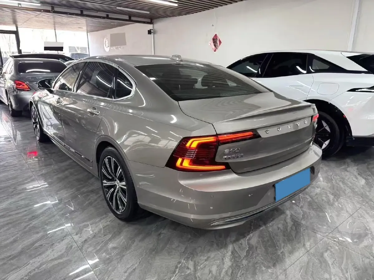2021 Volvo S90 2.0T 250HP L4 8AT,autocango,china used car exporter,china ev exporter,chinese used car exporter,chinese used ev exporter