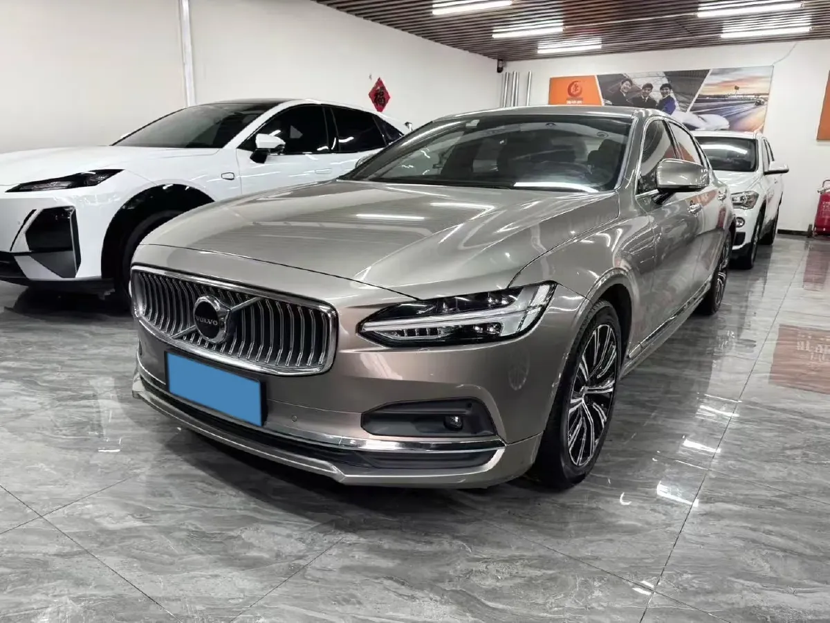 2021 Volvo S90 2.0T 250HP L4 8AT,autocango,china used car exporter,china ev exporter,chinese used car exporter,chinese used ev exporter