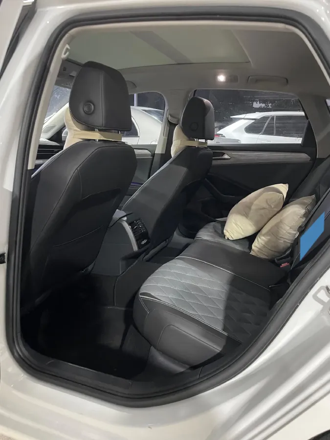 2023 Volkswagen Sagitar 1.2T 116HP L4 7DCT,autocango,china used car exporter,china ev exporter,chinese used car exporter,chinese used ev exporter