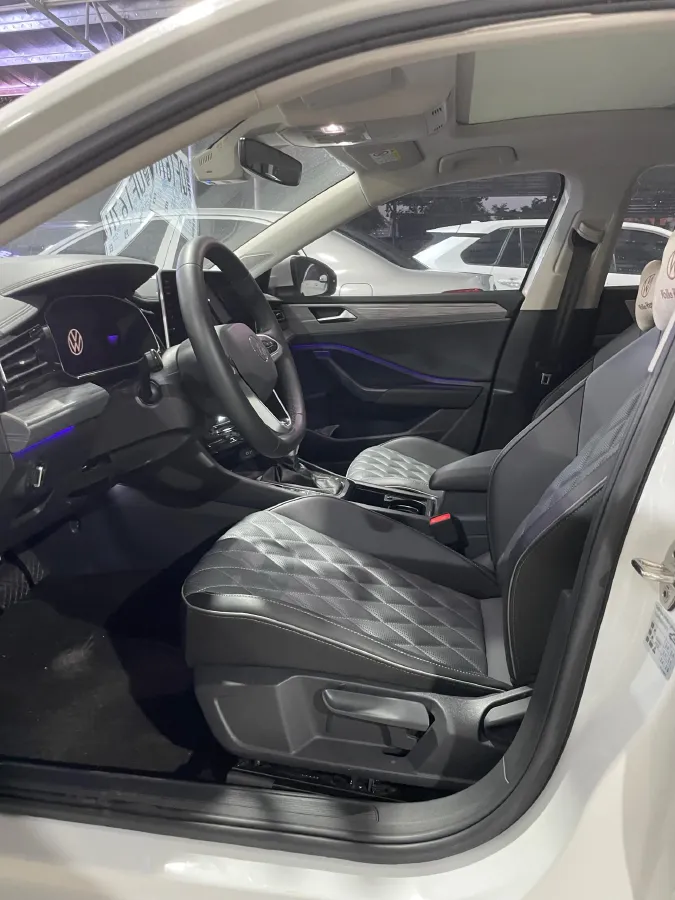 2023 Volkswagen Sagitar 1.2T 116HP L4 7DCT,autocango,china used car exporter,china ev exporter,chinese used car exporter,chinese used ev exporter