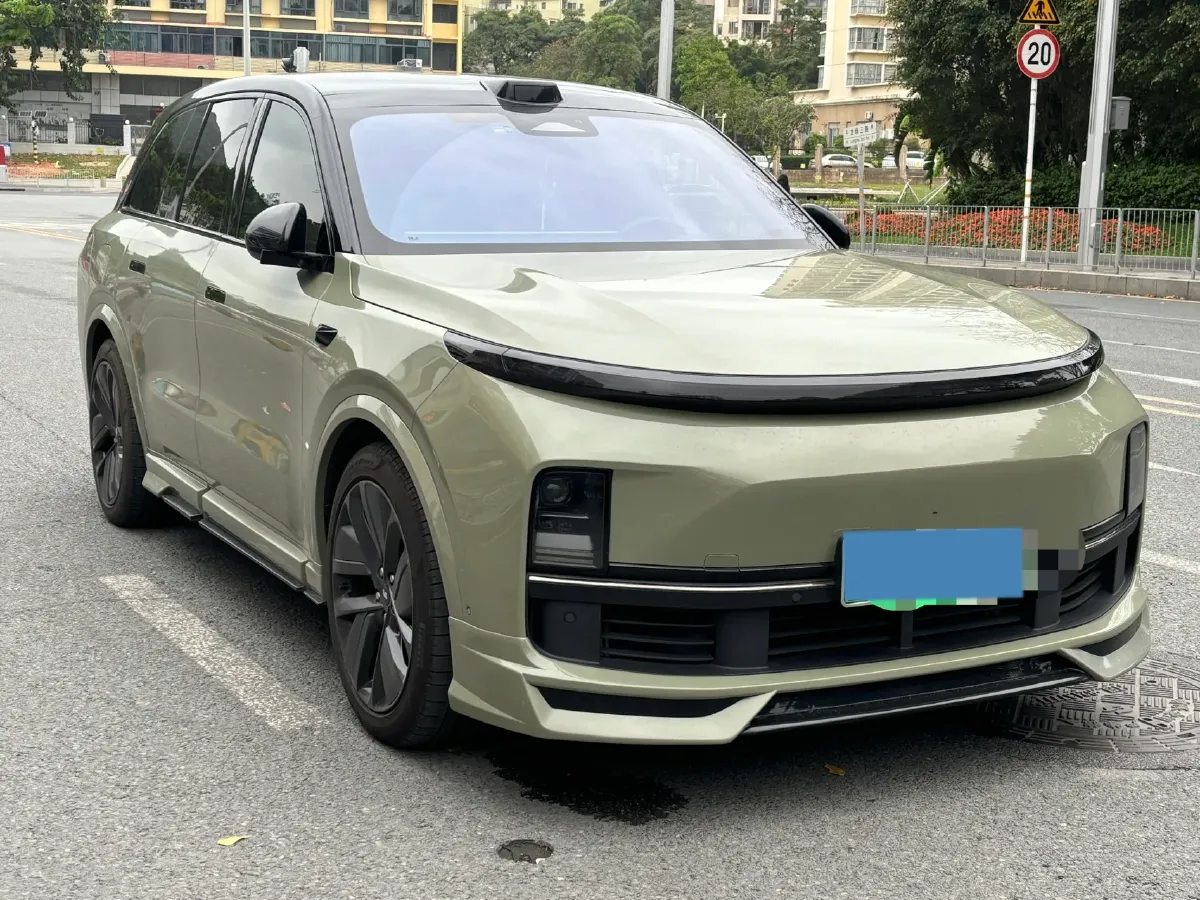 2023 Li L8 Range Extended 154HP REEV 40.9KWH,autocango,china used car exporter,china ev exporter,chinese used car exporter,chinese used ev exporter