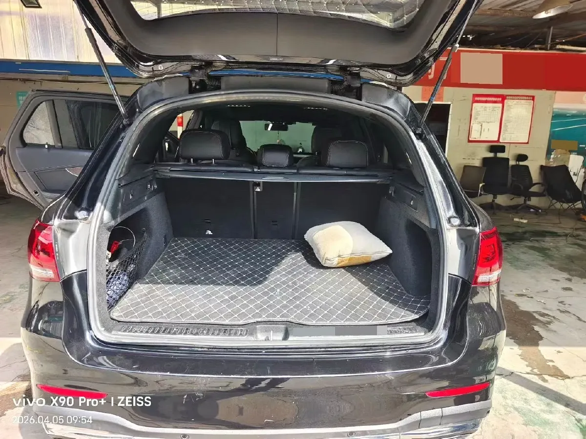 2021 Mercedes-Benz GLC Class 2.0T 197HP L4 9AT,autocango,china used car exporter,china ev exporter,chinese used car exporter,chinese used ev exporter