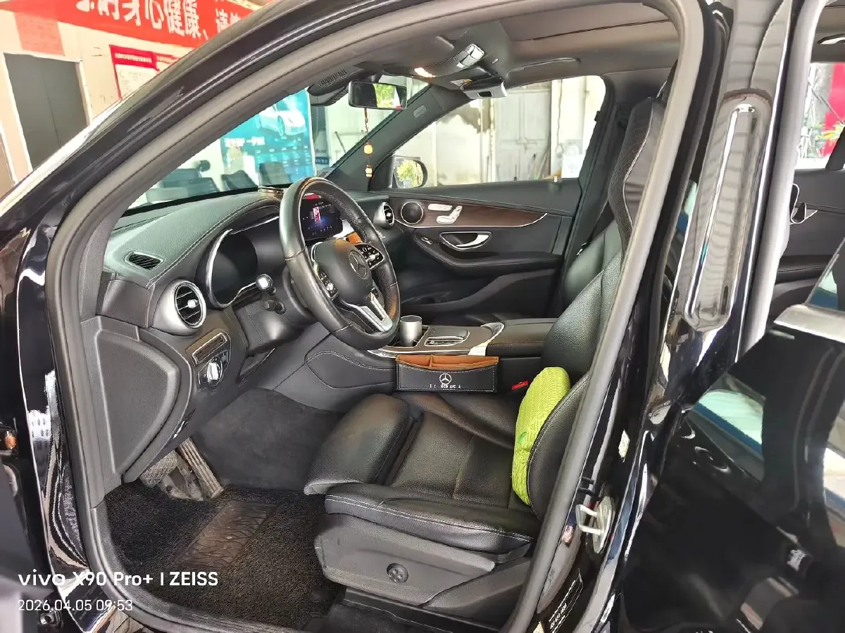 2021 Mercedes-Benz GLC Class 2.0T 197HP L4 9AT,autocango,china used car exporter,china ev exporter,chinese used car exporter,chinese used ev exporter