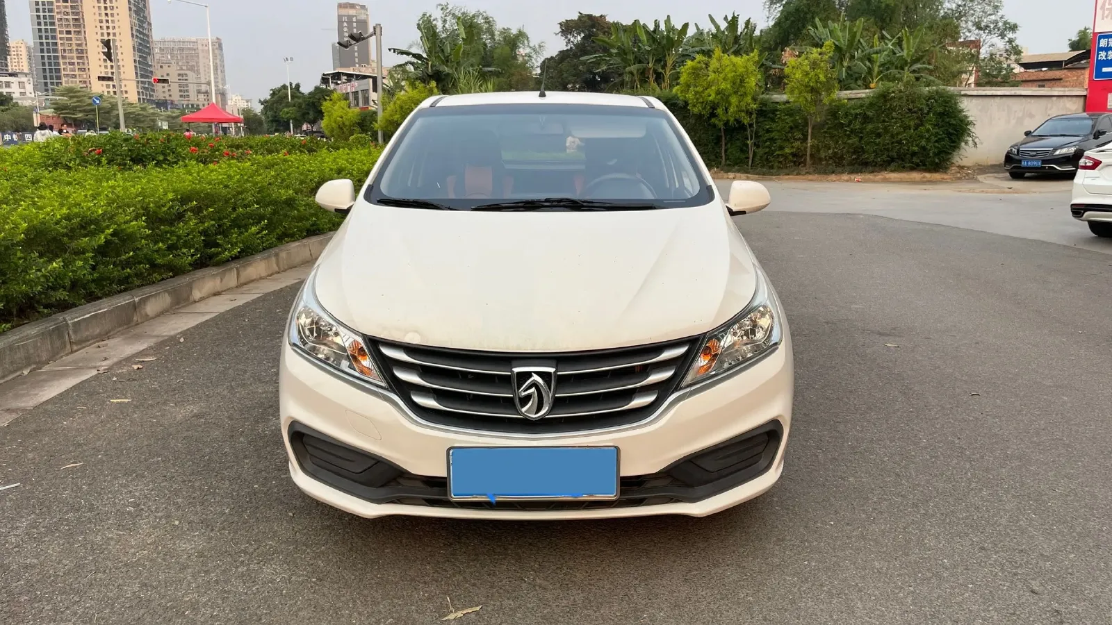 2016 BaoJun 310 1.2L 82HP L4 5MT,autocango,china used car exporter,china ev exporter,chinese used car exporter,chinese used ev exporter