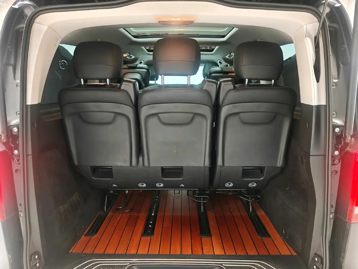 2018 Mercedes-Benz V Class 2.0T 211HP L4 7AT,autocango,china used car exporter,china ev exporter,chinese used car exporter,chinese used ev exporter