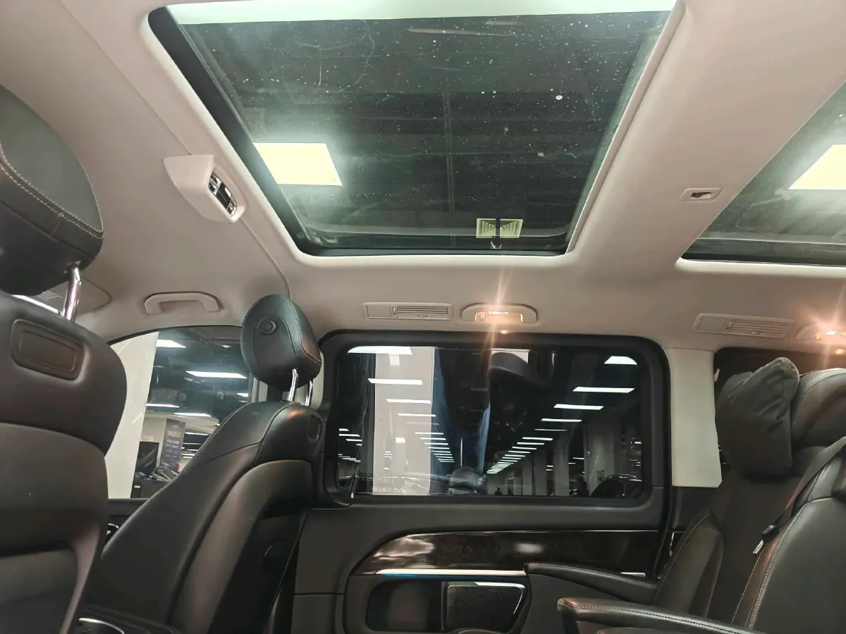 2018 Mercedes-Benz V Class 2.0T 211HP L4 7AT,autocango,china used car exporter,china ev exporter,chinese used car exporter,chinese used ev exporter