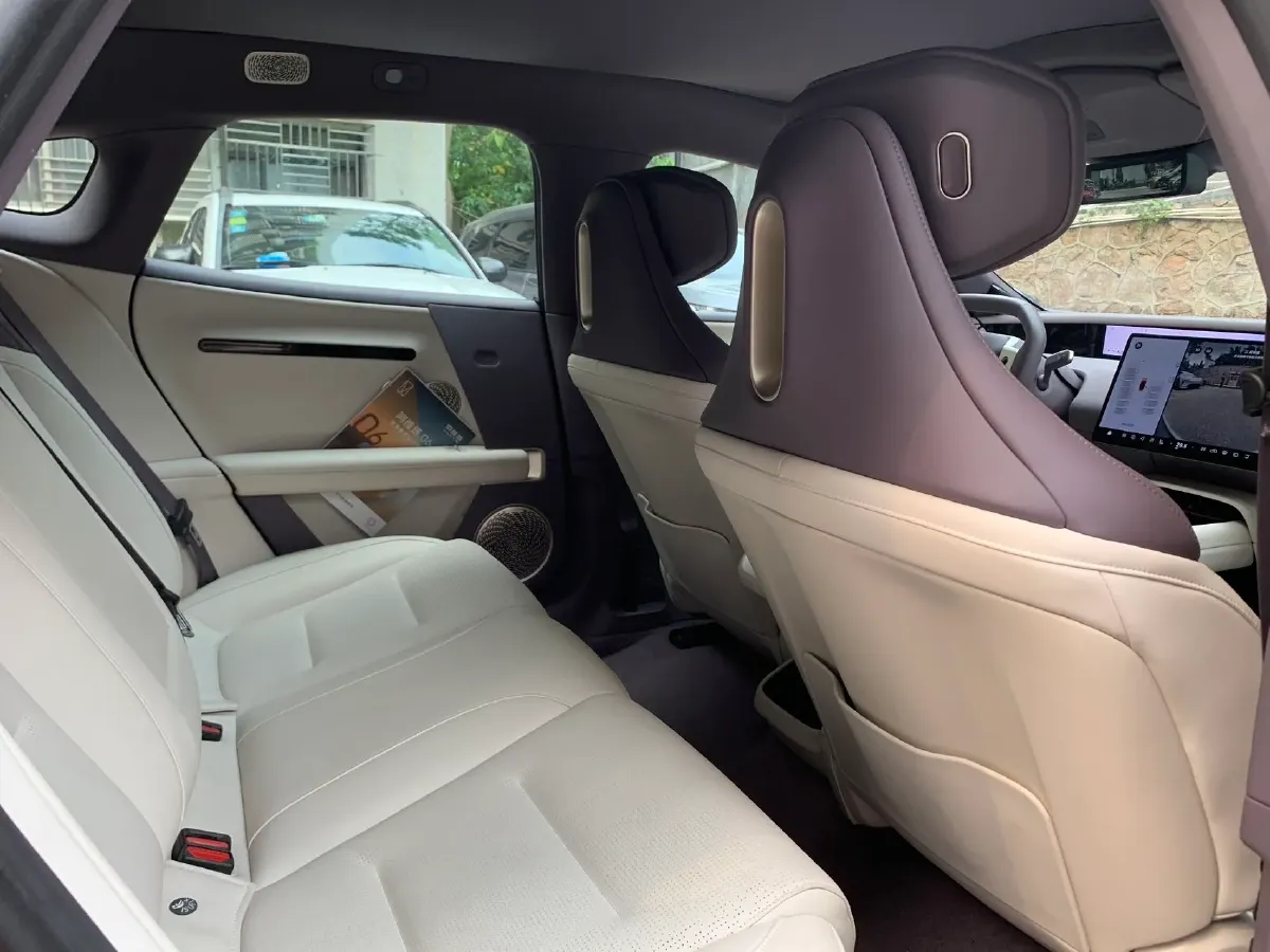 2025 Avatr 06 REEV 156HP REEV,autocango,china used car exporter,china ev exporter,chinese used car exporter,chinese used ev exporter