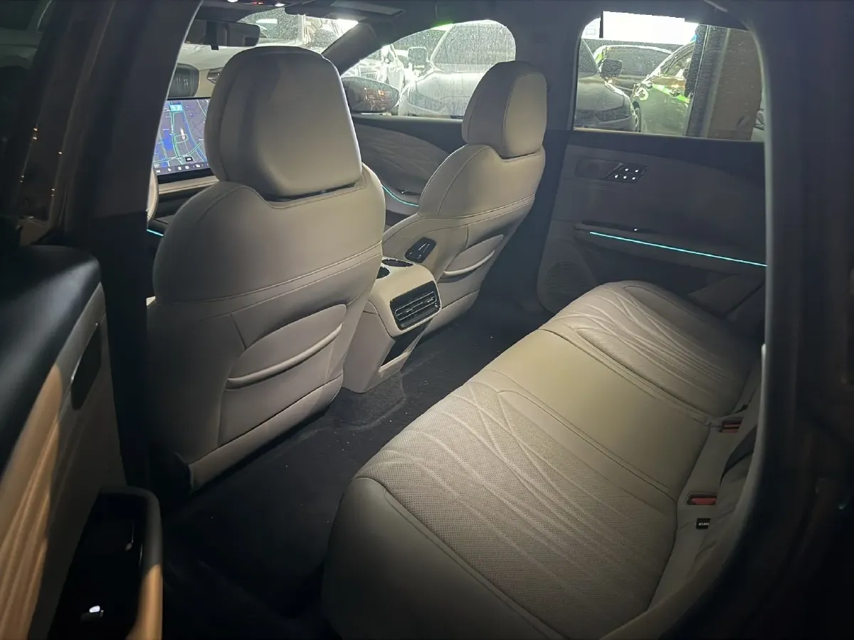 2025 Geely Galaxy Starshine 8 1.5L 112HP L4 1DHT PHEV,autocango,china used car exporter,china ev exporter,chinese used car exporter,chinese used ev exporter