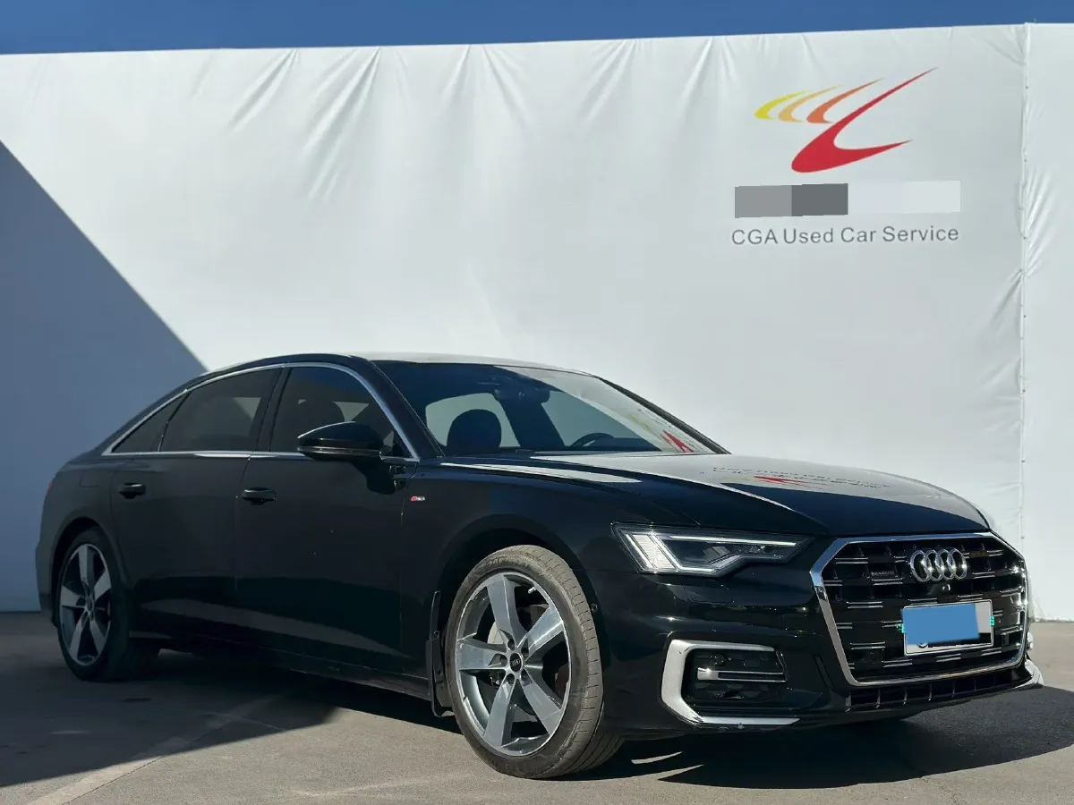 2023 Audi A6L 2.0T 245HP L4 7DCT,autocango,china used car exporter,china ev exporter,chinese used car exporter,chinese used ev exporter