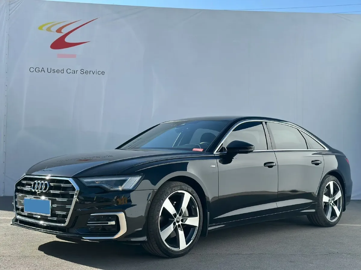 2023 Audi A6L 2.0T 245HP L4 7DCT,autocango,china used car exporter,china ev exporter,chinese used car exporter,chinese used ev exporter