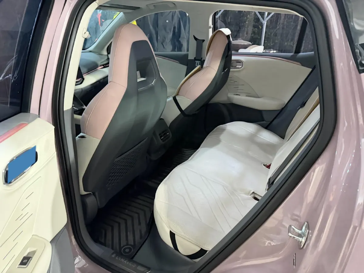 2023 LYNK&CO 06 EM-P 1.5L 120HP L4 3DHT PHEV 19.09KWH,autocango,china used car exporter,china ev exporter,chinese used car exporter,chinese used ev exporter