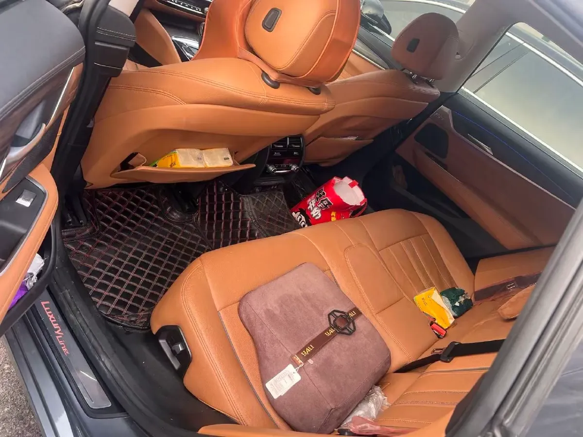 2021 BMW 6 Series GT 2.0T 258HP L4 8AT,autocango,china used car exporter,china ev exporter,chinese used car exporter,chinese used ev exporter