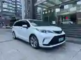 2021 Toyota Sienna 2.5L 192HP L4 E-CVT Hybrid