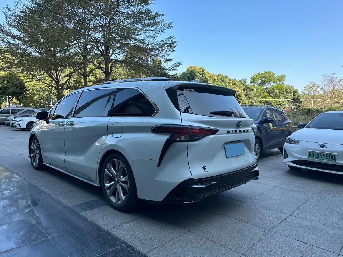 2021 Toyota Sienna 2.5L 192HP L4 E-CVT Hybrid,autocango,china used car exporter,china ev exporter,chinese used car exporter,chinese used ev exporter