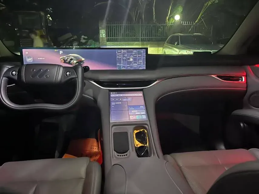 2025 IM LS6 BEV 75KWH,autocango,china used car exporter,china ev exporter,chinese used car exporter,chinese used ev exporter