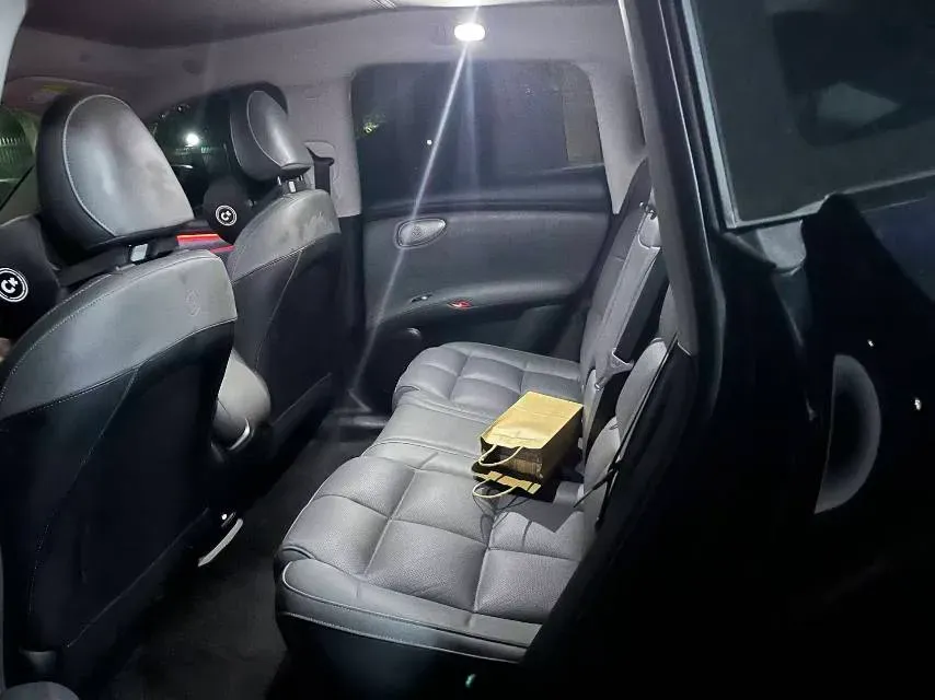 2025 IM LS6 BEV 75KWH,autocango,china used car exporter,china ev exporter,chinese used car exporter,chinese used ev exporter