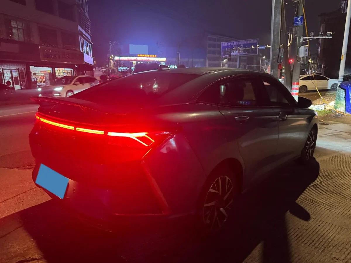 2020 DongFeng Aeolus YiXuan 1.5T 150HP L4 6DCT,autocango,china used car exporter,china ev exporter,chinese used car exporter,chinese used ev exporter