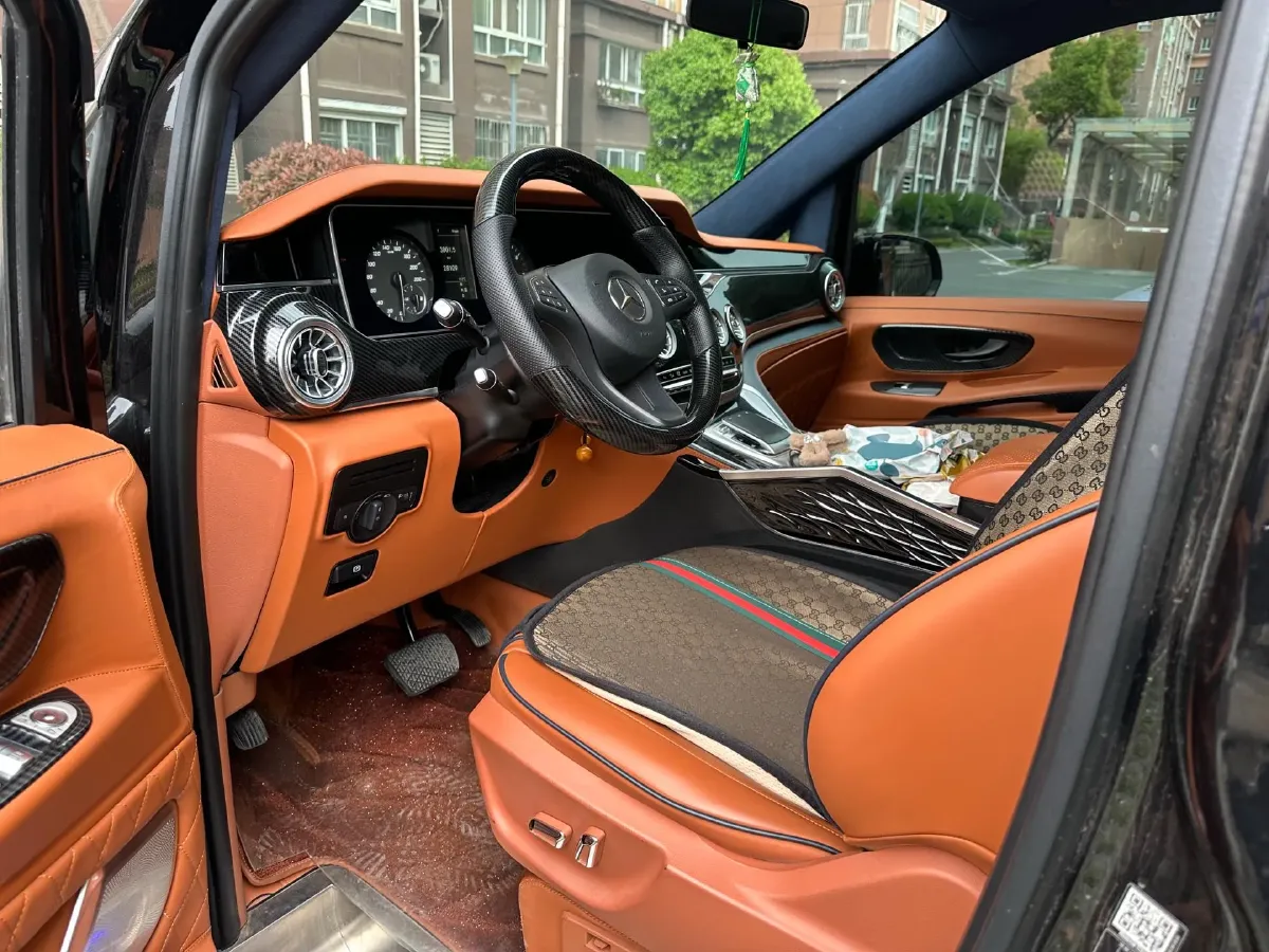 2021 Mercedes-Benz Vito 2.0T 211HP L4 9AT,autocango,china used car exporter,china ev exporter,chinese used car exporter,chinese used ev exporter