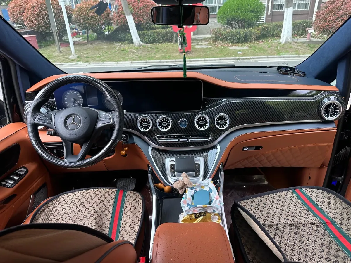 2021 Mercedes-Benz Vito 2.0T 211HP L4 9AT,autocango,china used car exporter,china ev exporter,chinese used car exporter,chinese used ev exporter