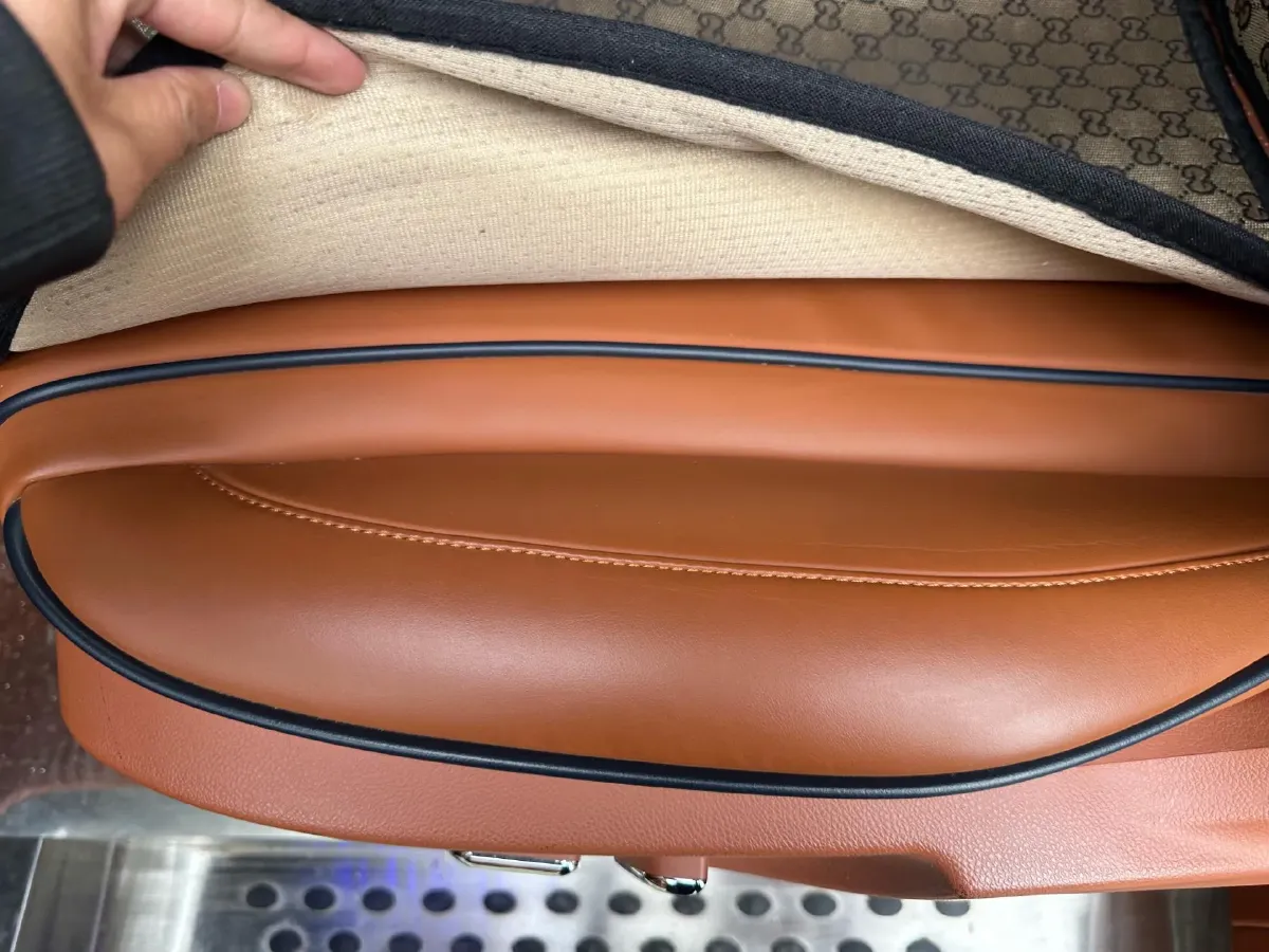 2021 Mercedes-Benz Vito 2.0T 211HP L4 9AT,autocango,china used car exporter,china ev exporter,chinese used car exporter,chinese used ev exporter