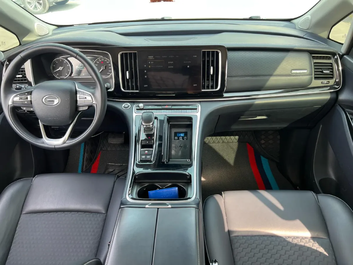 2021 GAC Trumpchi M8 2.0T 252HP L4 8AT,autocango,china used car exporter,china ev exporter,chinese used car exporter,chinese used ev exporter