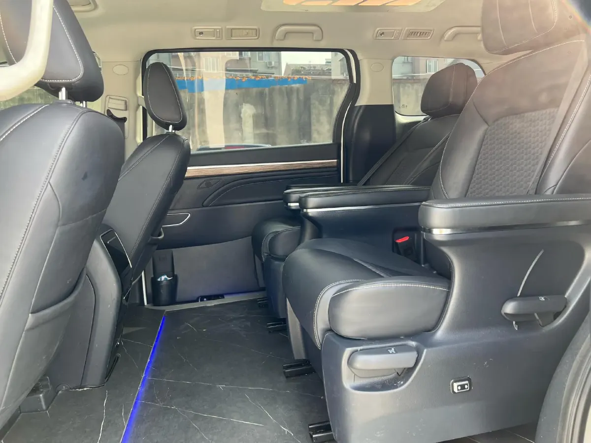 2021 GAC Trumpchi M8 2.0T 252HP L4 8AT,autocango,china used car exporter,china ev exporter,chinese used car exporter,chinese used ev exporter