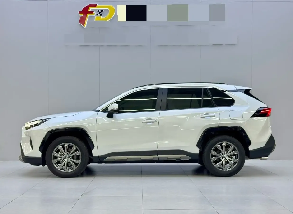 2024 Toyota RAV4 2.0L 171HP L4 CVT,autocango,china used car exporter,china ev exporter,chinese used car exporter,chinese used ev exporter