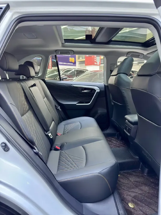 2024 Toyota RAV4 2.0L 171HP L4 CVT,autocango,china used car exporter,china ev exporter,chinese used car exporter,chinese used ev exporter