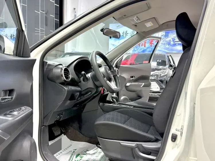 2023 Nissan Kicks 1.5L 122HP L4 CVT,autocango,china used car exporter,china ev exporter,chinese used car exporter,chinese used ev exporter
