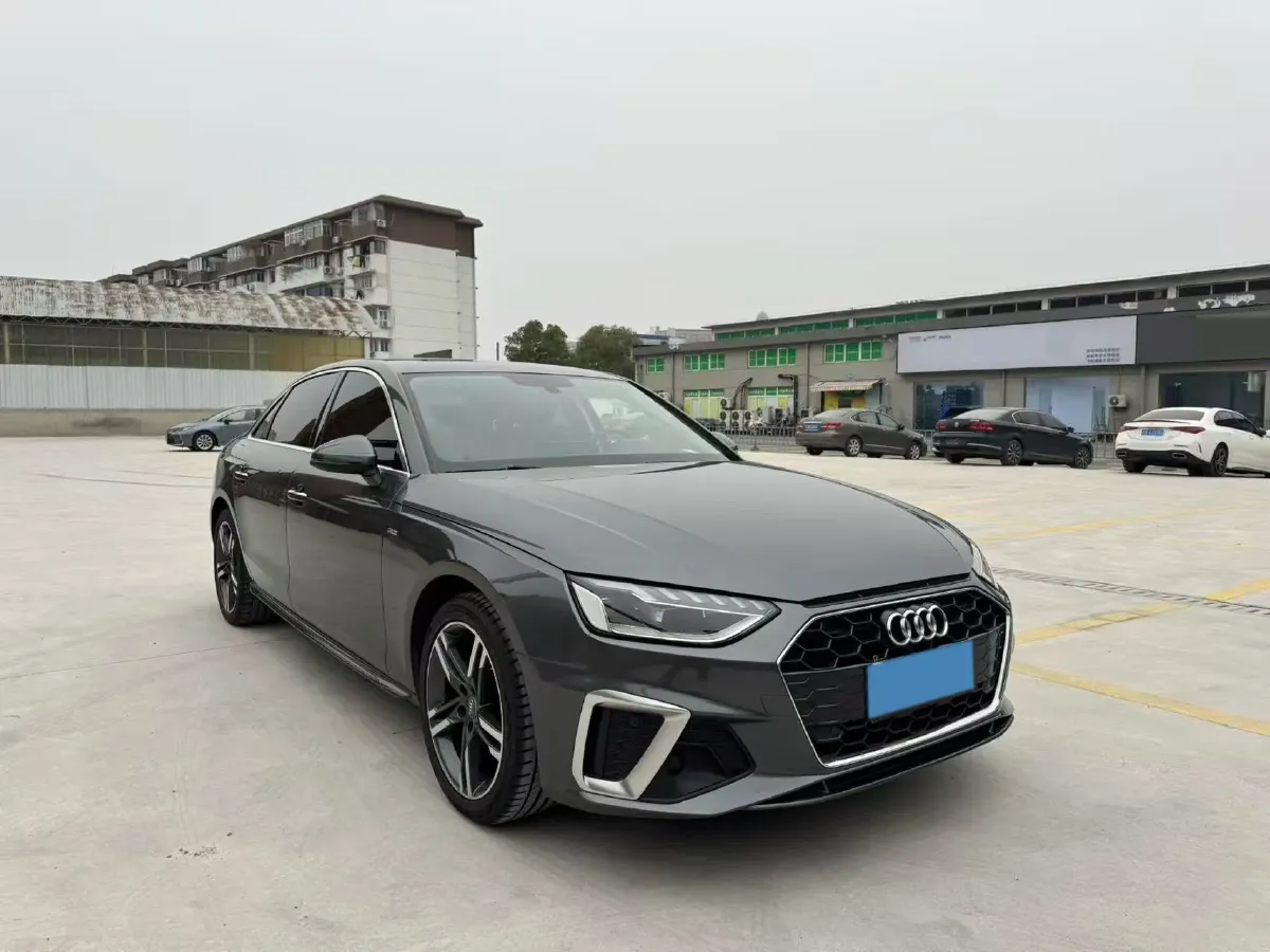2020 Audi A4L 2.0T 190HP L4 7DCT,autocango,china used car exporter,china ev exporter,chinese used car exporter,chinese used ev exporter