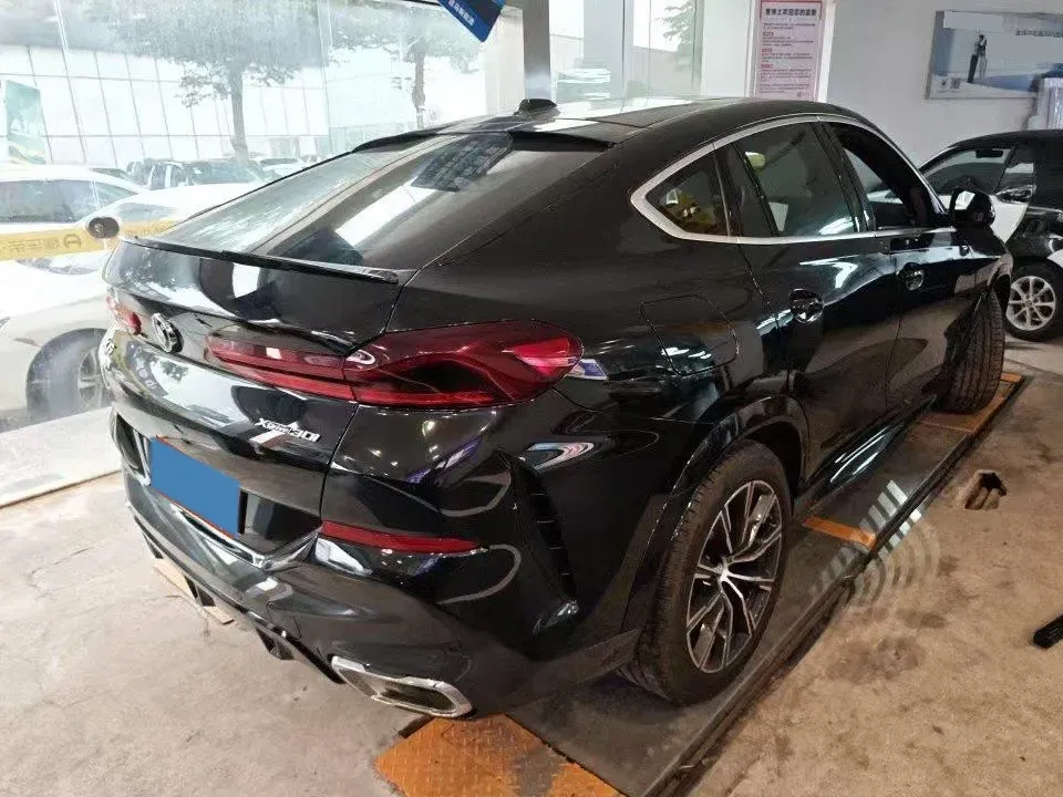 2023 BMW X6 3.0T 381HP L6 8AT,autocango,china used car exporter,china ev exporter,chinese used car exporter,chinese used ev exporter
