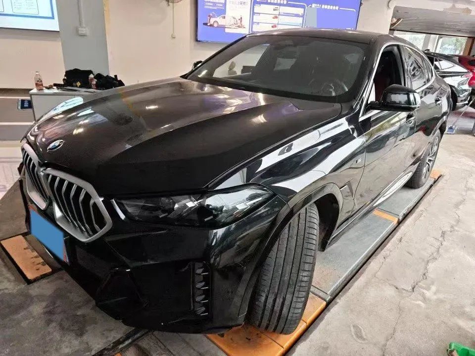 2023 BMW X6 3.0T 381HP L6 8AT,autocango,china used car exporter,china ev exporter,chinese used car exporter,chinese used ev exporter