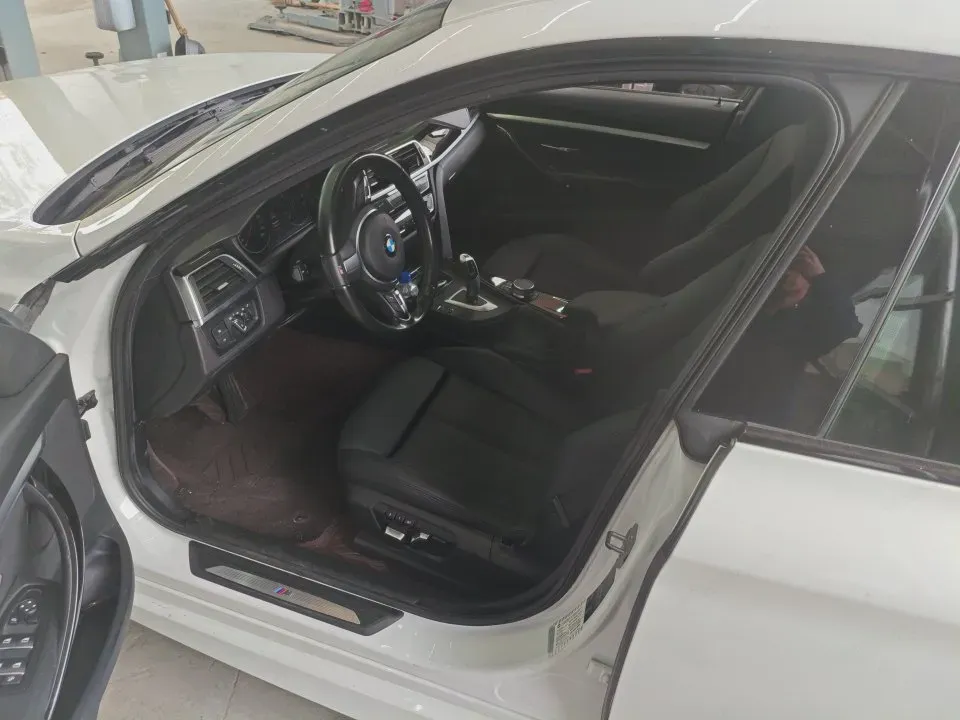 2019 BMW 3 Series GT 2.0T 184HP L4 8AT,autocango,china used car exporter,china ev exporter,chinese used car exporter,chinese used ev exporter