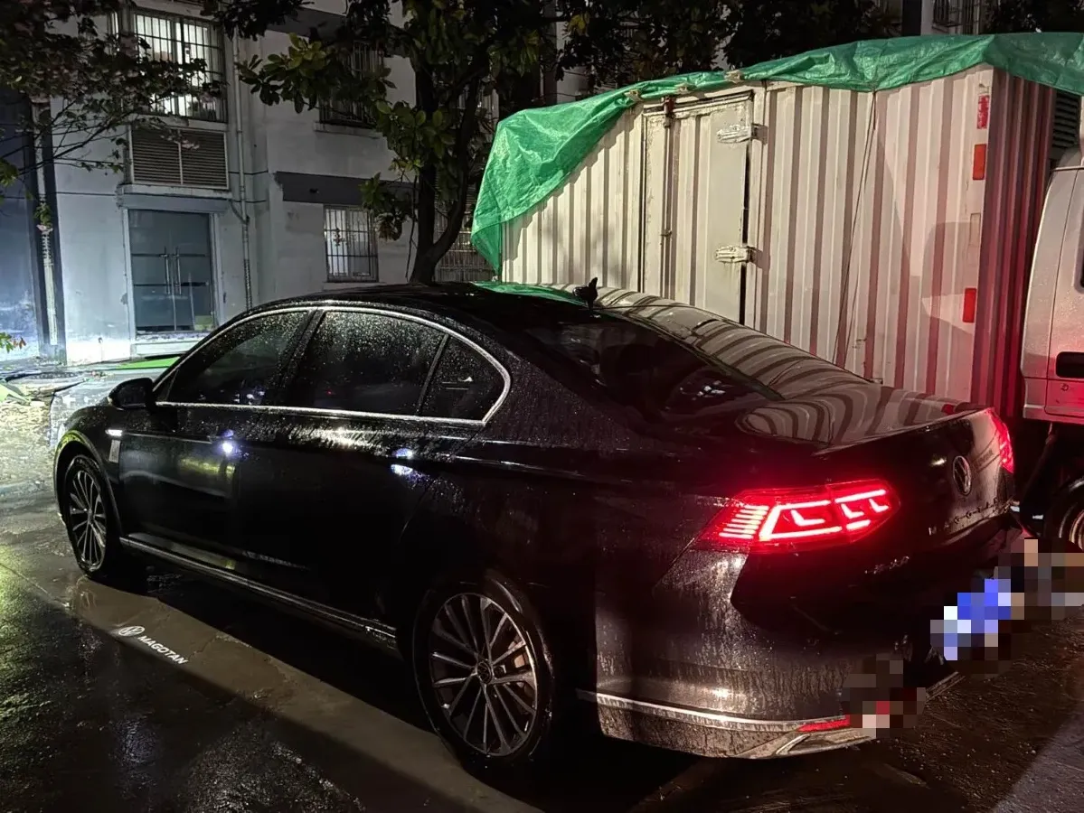 2020 Volkswagen Magotan 2.0T 186HP L4 7DCT,autocango,china used car exporter,china ev exporter,chinese used car exporter,chinese used ev exporter