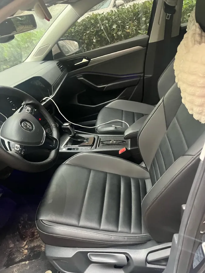 2019 Jeep Renegade 1.3T 173HP L4 7DCT,autocango,china used car exporter,china ev exporter,chinese used car exporter,chinese used ev exporter